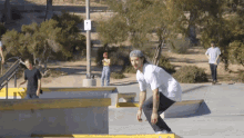 kick flip skate skateboard tricks pro athete