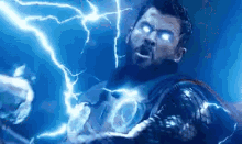 Thor Avenger GIF - Thor Avenger Chris Hemsworth GIFs