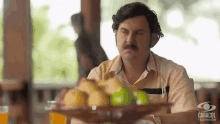 No Me Gusta Pablo Escobar GIF - No Me Gusta Pablo Escobar Andres Parra GIFs