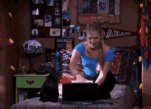 Cereal Sabrina The Teenage Witch GIF - Cereal Sabrina The Teenage Witch Sabrina GIFs