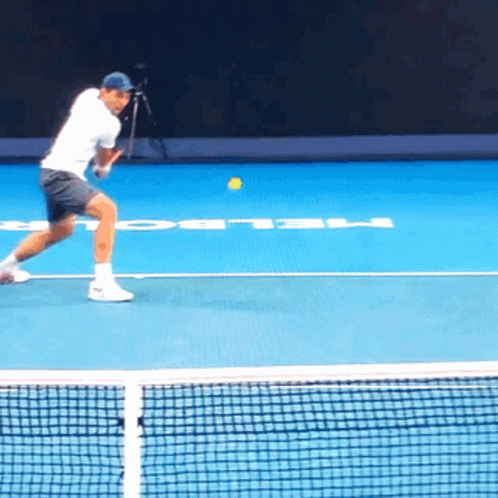 aslan karatsev groundstrokes gif aslan karatsev groundstrokes tennis discover share gifs