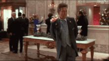 Home Alone2lost In New York Christmas GIF - Home Alone2lost In New York Christmas Tim Curry GIFs