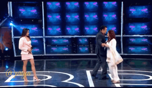 Shehnaaz Gill Salman Khan GIF - Shehnaaz Gill Salman Khan Dance GIFs