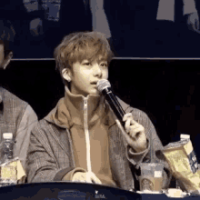 monstax mic