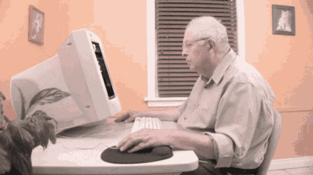 Old Man,computer,Not Working,broken,Come On,gif,animated gif,gifs,meme.