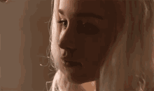 Game Of Thrones Daenerys Targaryen GIF - Game Of Thrones Daenerys Targaryen Emilia Clarke GIFs