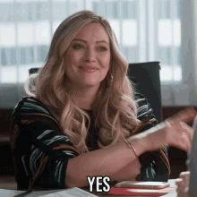 Yes Agree GIF - Yes Agree Hilary Duff GIFs