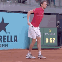 Daniil Medvedev Bend Forward GIF - Daniil Medvedev Bend Forward Tennis GIFs