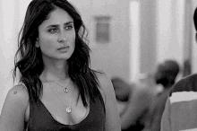 Kareena Kapoor Khan Angrezi Medium GIF - Kareena Kapoor Khan Angrezi Medium Mad GIFs