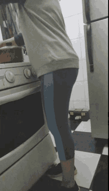 Leggings Household Chore GIF - Leggings Household Chore Busy GIFs. #legging...