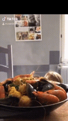 Seafoods Yummy GIF - Seafoods Yummy Delicious GIFs