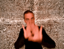 Singer Robbie Williams Robbie Williams Song_angels GIF - Singer Robbie Williams Robbie Williams Song_angels English Band_take That GIFs