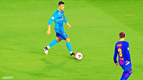 Ronaldo Vs Barcelona Ronaldo Vs Pique GIF - Ronaldo Vs Barcelona Ronaldo Vs Pique Ronaldo GIFs