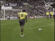 Roberto Carlos Free Kick Goal Gifs Tenor