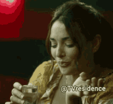 Tvresidence Drinking GIF - Tvresidence Drinking Ordinary GIFs