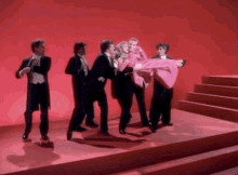 Showtime Carry Me GIF - Showtime Carry Me On Stage GIFs