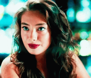 Neslihan Atagul Kara Sevda GIF - Neslihan Atagul Kara Sevda - Discover ...