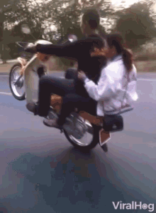 Wheelie Motorcycle GIF - Wheelie Motorcycle Im Out GIFs