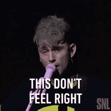 this dont feel right machine gun kelly lonely song saturday night live i think this is not right
