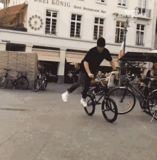 bicycle bmx tricks spinning balance