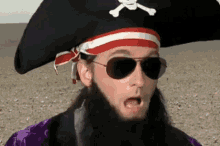 Patchy The Pirate Spongebob GIF - Patchy The Pirate Spongebob What The GIFs