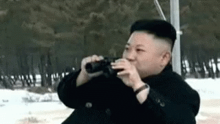 kim-jong-un-binoculars.gif