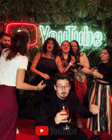 Party Group Photo GIF - Party Group Photo Excited GIFs