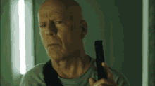 On A Mission Robert Michaels GIF - On A Mission Robert Michaels Bruce Willis GIFs
