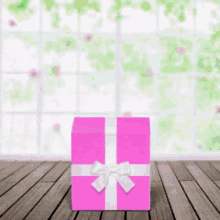 Unexpected Gift GIF - Unexpected Gift Flowers GIFs