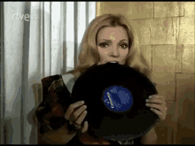 carmen sevilla vinilo hambre hungry eating
