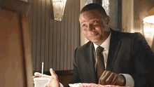 Stephen Amell David Ramsey GIF - Stephen Amell David Ramsey Oliver Queen GIFs