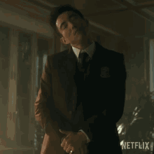 Stretching Ben Hargreeves GIF - Stretching Ben Hargreeves The Umbrella Academy GIFs
