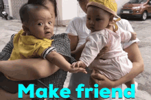Baby Make Friend GIF - Baby Make Friend Friendly GIFs