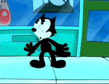 Felix The Cat Frightened GIF - Felix The Cat Frightened Jumped Out Of My Skin GIFs