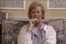 Keeping Up Appearances Messy GIF - Keeping Up Appearances Messy Eater GIFs