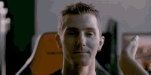 Slapping Linus Linus Slap GIF - Slapping Linus Linus Slap Slapping GIFs
