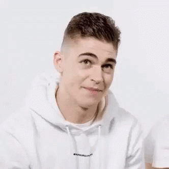ABC ⊹ les marques - Page 37 Hero-fiennes-tiffin