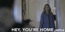 Hey Youre Home Jen Harding GIF - Hey Youre Home Jen Harding Christina Applegate GIFs