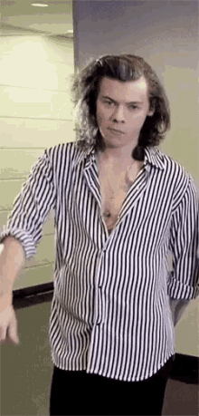 Harry Styles Thumbs Up GIF - Harry Styles Thumbs Up You Got It GIFs