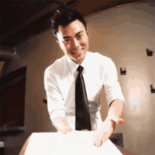 My Hand Is Clean Itsrucka GIF - My Hand Is Clean Itsrucka I Washed My Hands GIFs