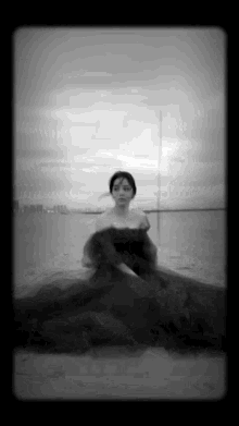 ouyang nana nabi black and white ouyang nana nabi black and white