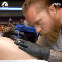 Tattooing Tattoo Artist GIF - Tattooing Tattoo Tattoo Artist GIFs