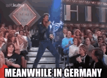 Meanwhile In Germany David Hasselhoff GIF - Meanwhile In Germany David Hasselhoff Applaus GIFs