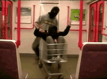 Hrou Terorovou Shopping Cart GIF - Hrou Terorovou Shopping Cart Metro GIFs