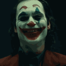 The Joker Joaquin Phoenix GIF - The Joker Joaquin Phoenix Smile GIFs