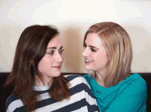 Rose And Rosie Rose Ellen Dix GIF - Rose And Rosie Rose Ellen Dix Rosie Spaughton GIFs