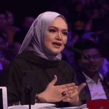 hijab clap