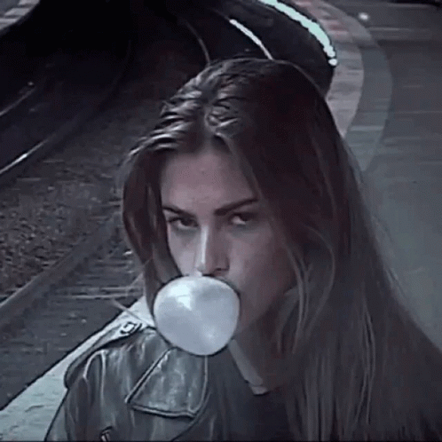 Grunge aesthetic gif grunge aesthetic gum discover share gifs