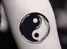 Moving Yinyang Tattoo GIF - Moving Yinyang Tattoo GIFs
