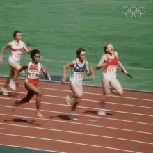 Overtaking Evelyn Ashford GIF - Overtaking Evelyn Ashford Olympics GIFs